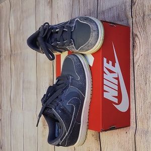 Nike Dunks SE Halloween